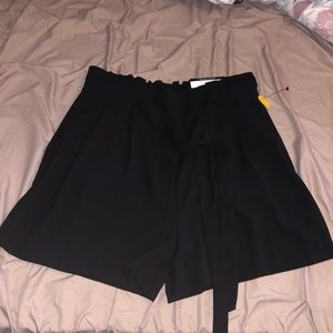 Black high waisted flowy shorts